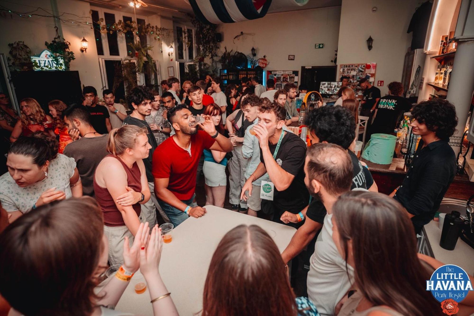 The Little Havana Party Hostel — Fotoğraflar 1